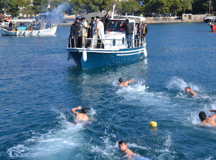 Ο Εορτασμός των υδάτων στο Παράλιο Άστρος